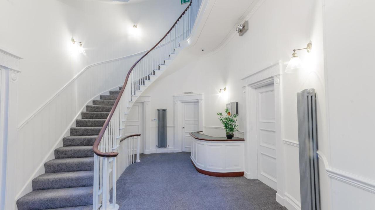 Luxury 1 Bedroom Ground Floor Apartment Plymouth Buitenkant foto