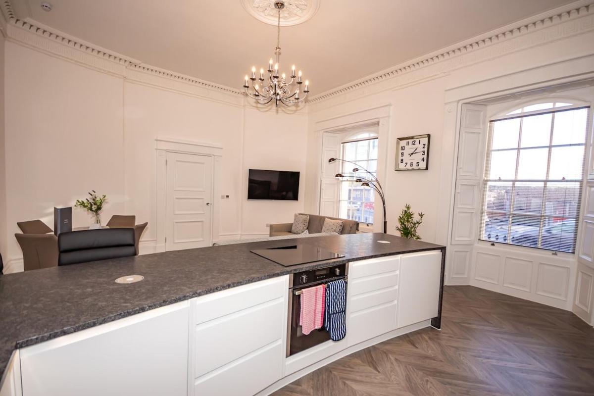 Luxury 1 Bedroom Ground Floor Apartment Plymouth Buitenkant foto